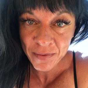 Meet your Posher, Vicky